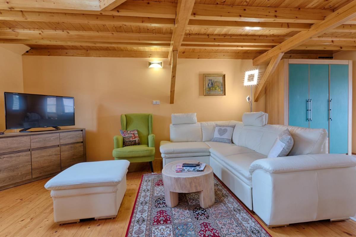 Romance Ubytování - Housity