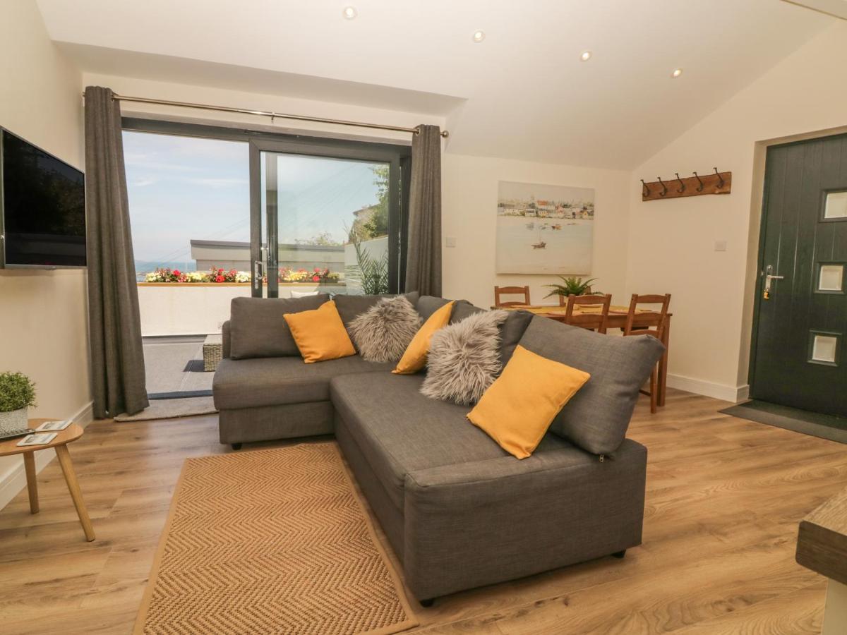Harbour View Retreat - Housity