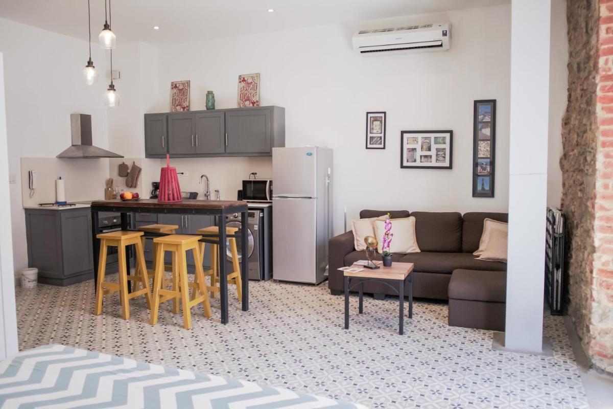 Suitetrails - Central Apartment in Casco Viejo - View on Main Plaza