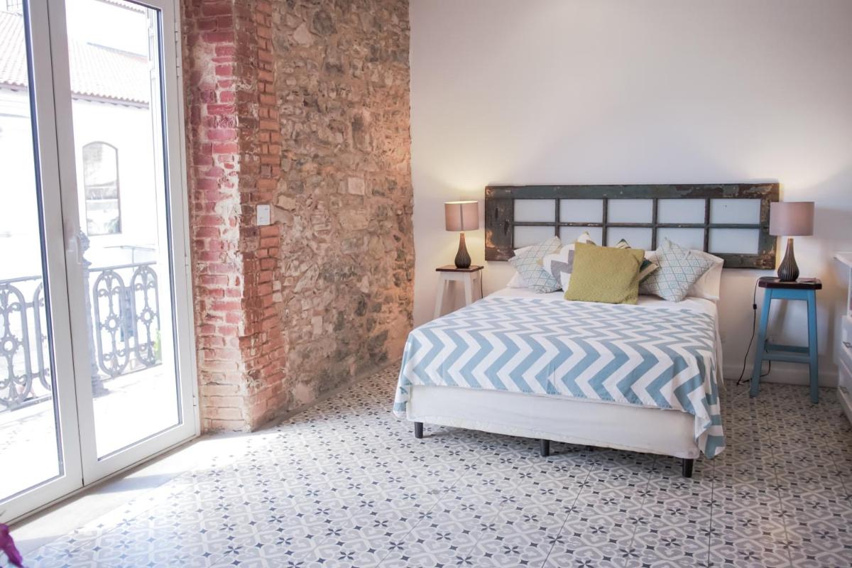 Suitetrails - Central Apartment in Casco Viejo - View on Main Plaza