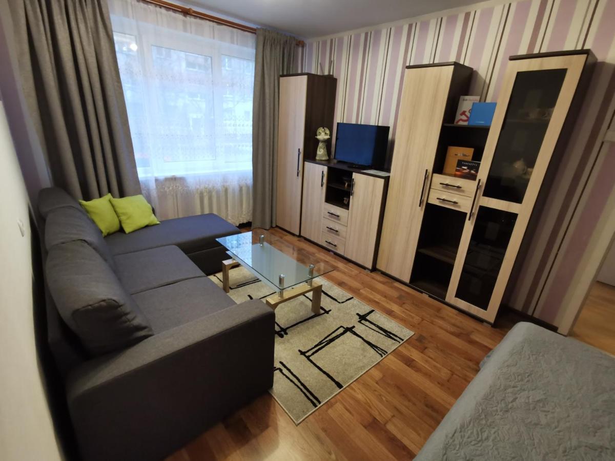 R&J Apartments Statybininku - Housity