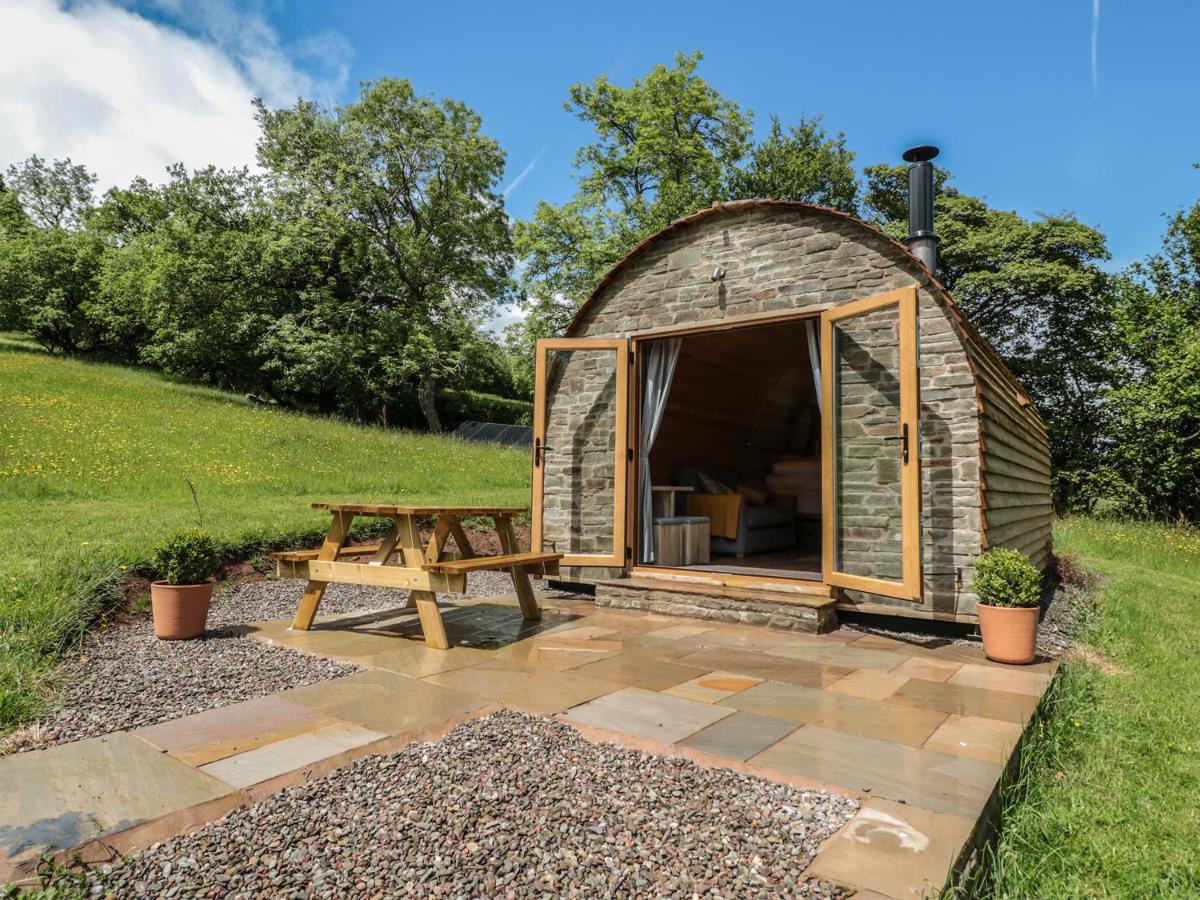 Dingle Den - Housity