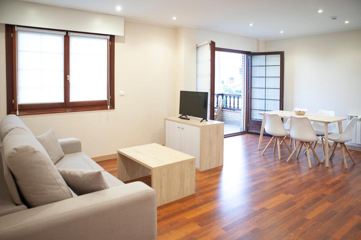 Apartamentos La Canal - Housity