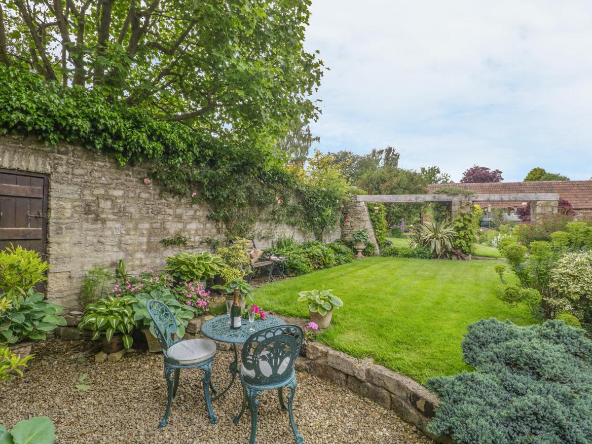 Pike Cottage - Housity