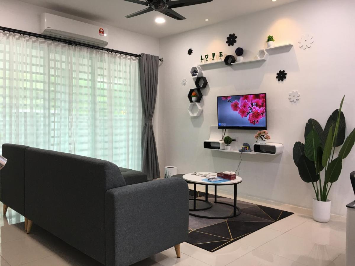 Ipoh Paradise Homestay 4BR @ Station 18 (13 Pax) - Housity