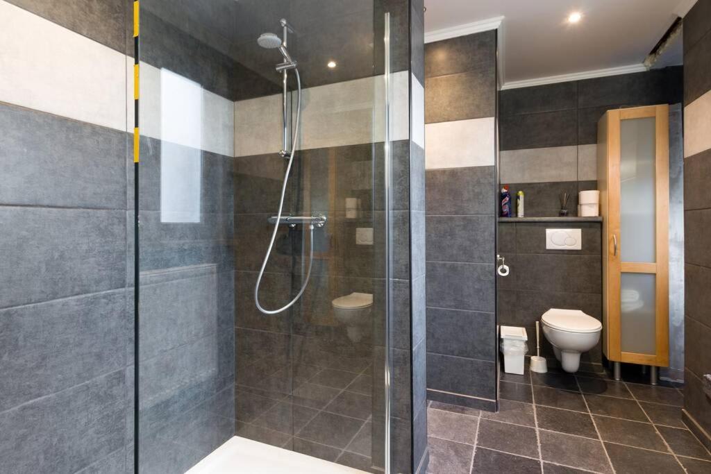 Spacious Appartment aan damse vaart @ brugge - Housity