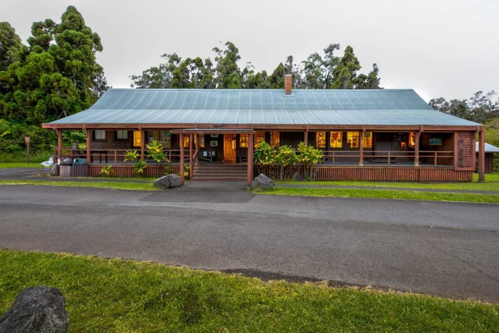 Tutu's Place by Volcano Heritage Cottages - Housity