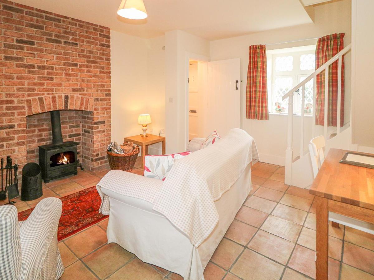 Robertson's Cottage - Housity
