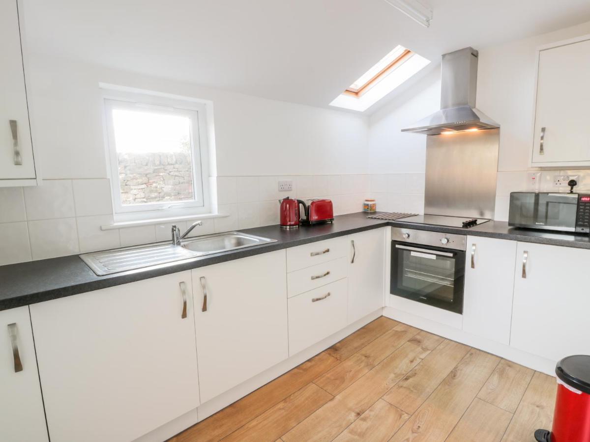 1 Alpine Place - Housity