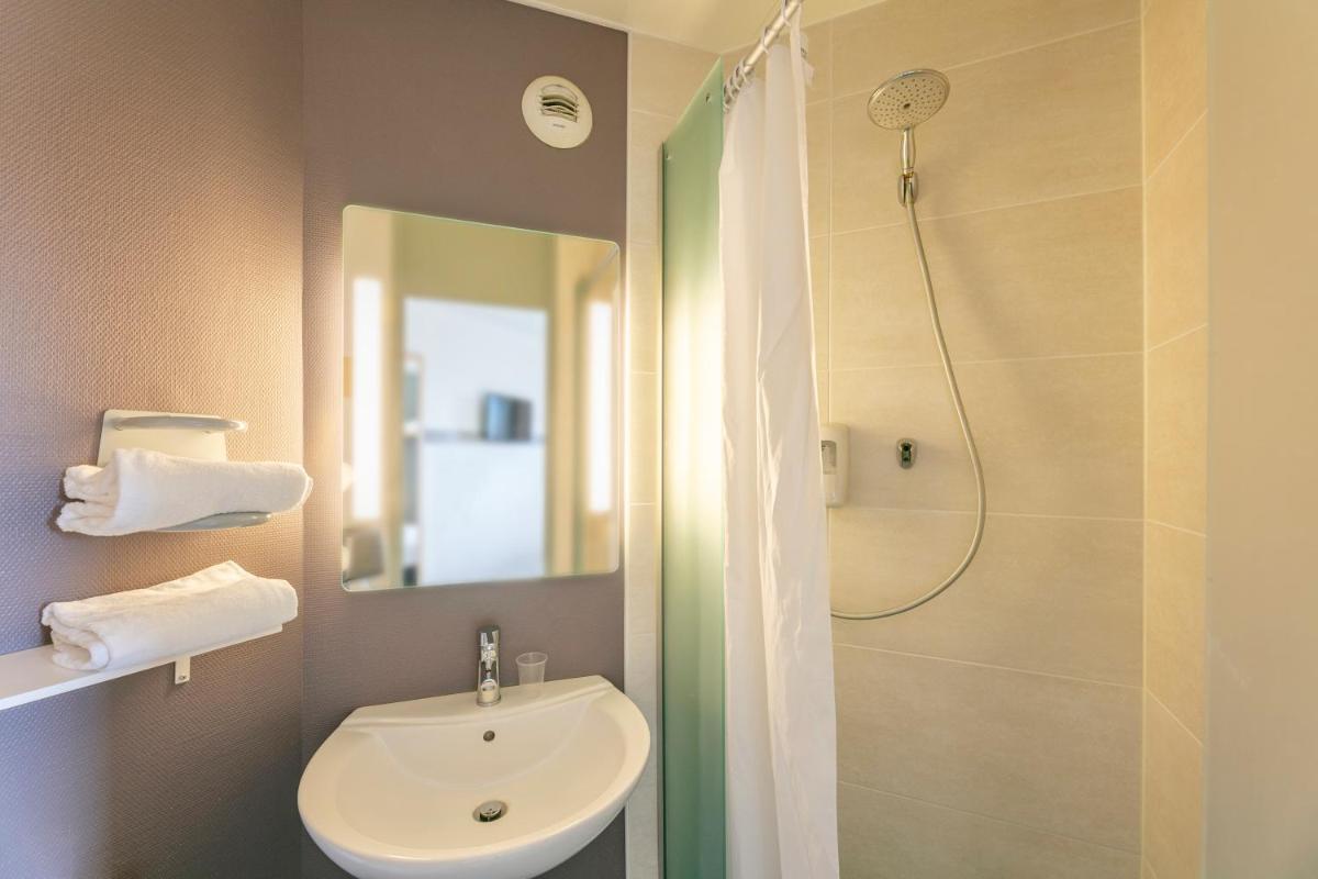 B&B HOTEL Poitiers 1 Futuroscope - Housity