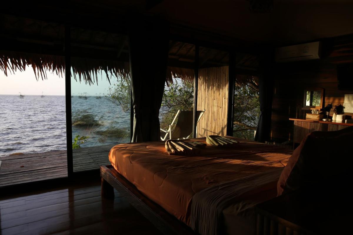 wetlandcamp บ้านชายเล - Housity