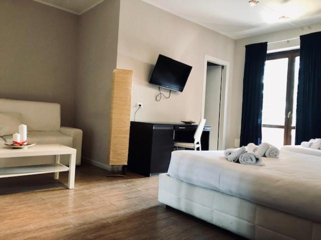 Hotel Eremo - Housity