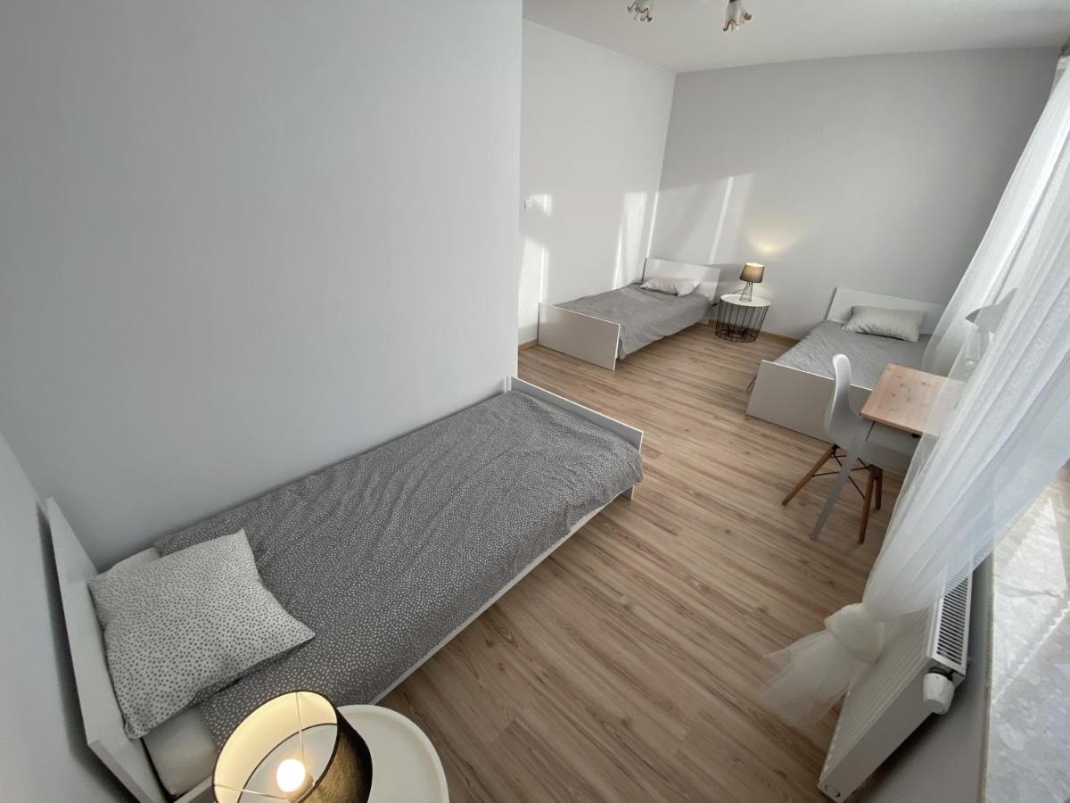 Easy Apartamenty - Housity