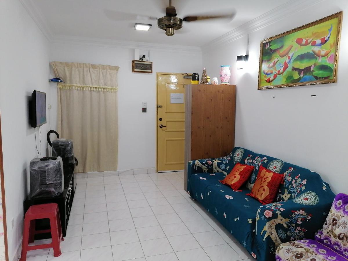 Elaine @ Home Stay - Housity