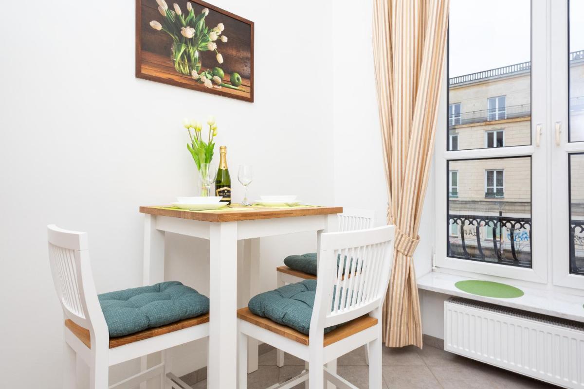 Suitetrails - Apartments Warsaw Warecka by Renters