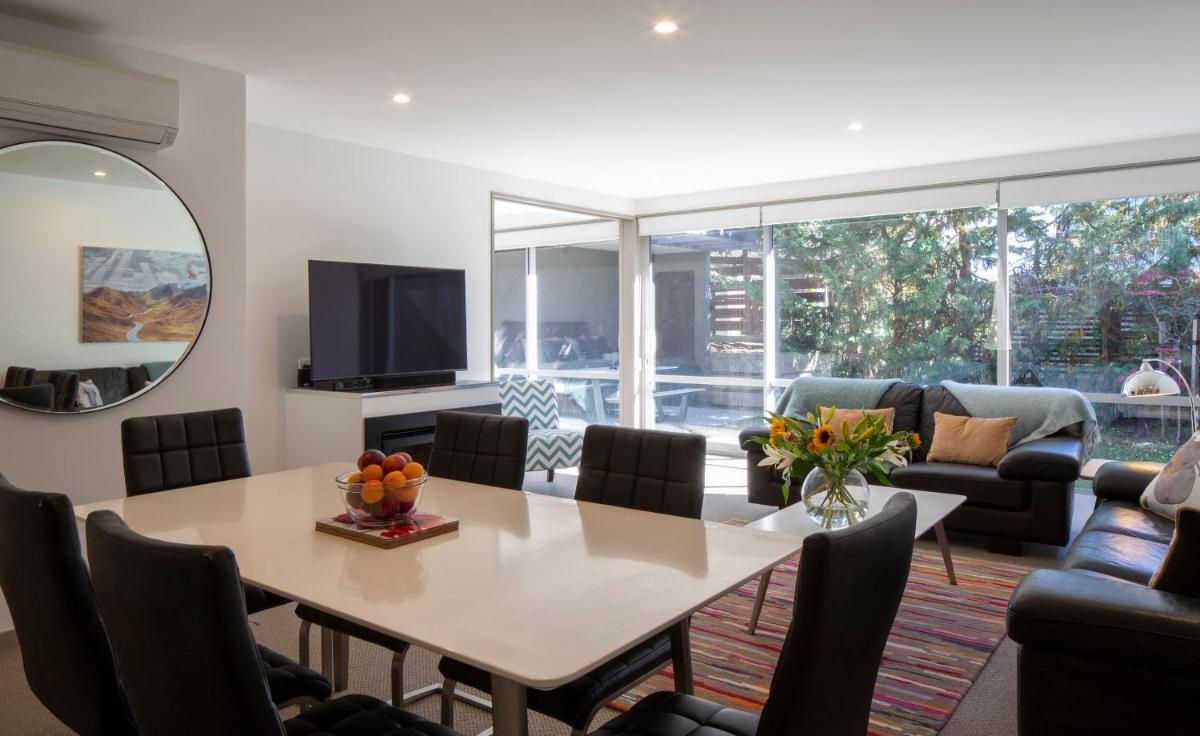 22 Hallenstein Apartments by Staysouth - Housity
