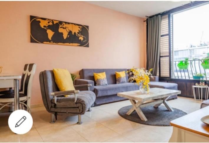 Bat Yam on The Beach - Housity