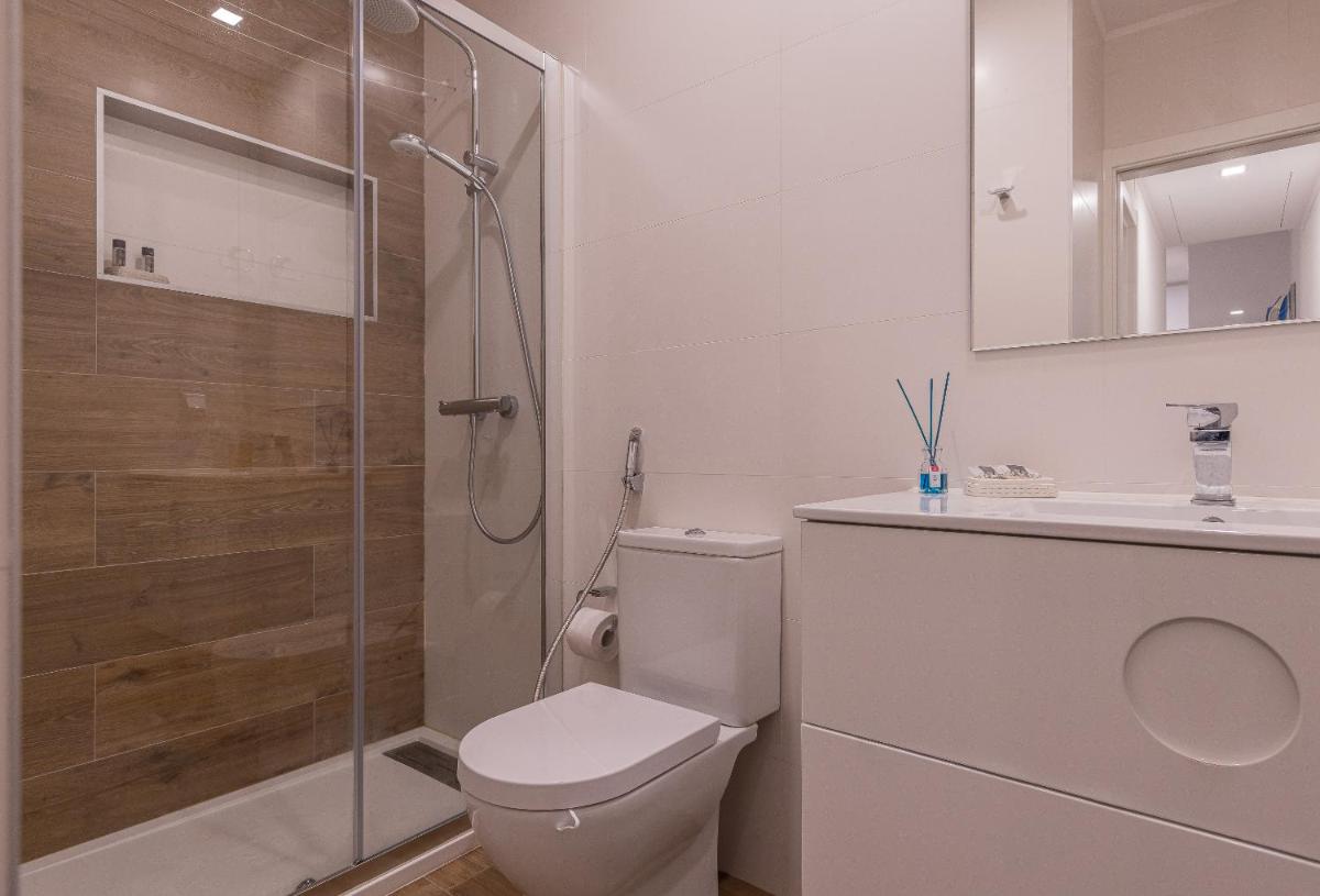 Feira Da Ladra Comfy Premium - Housity