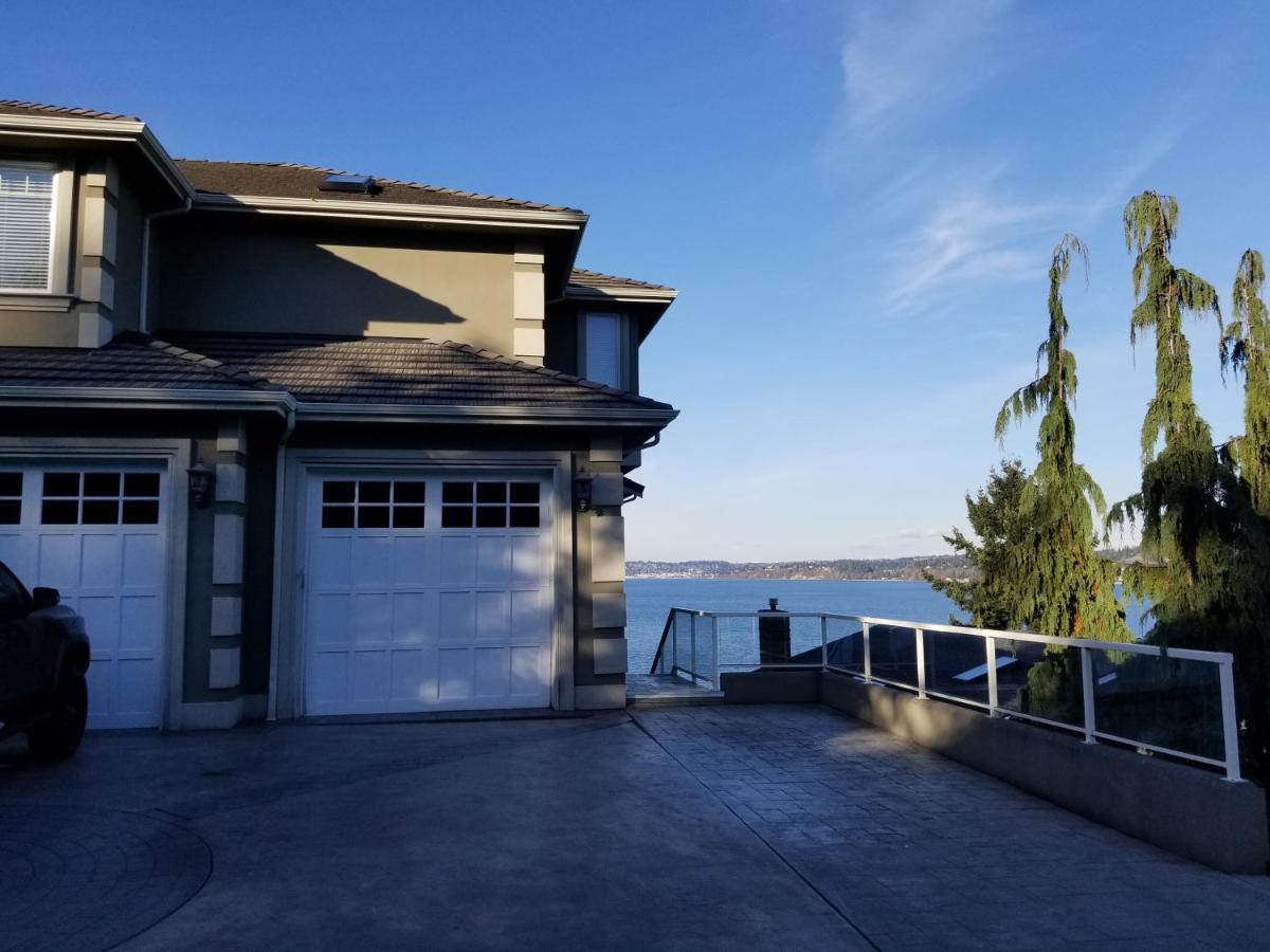 Redondo waterfront house with a private room - Housity