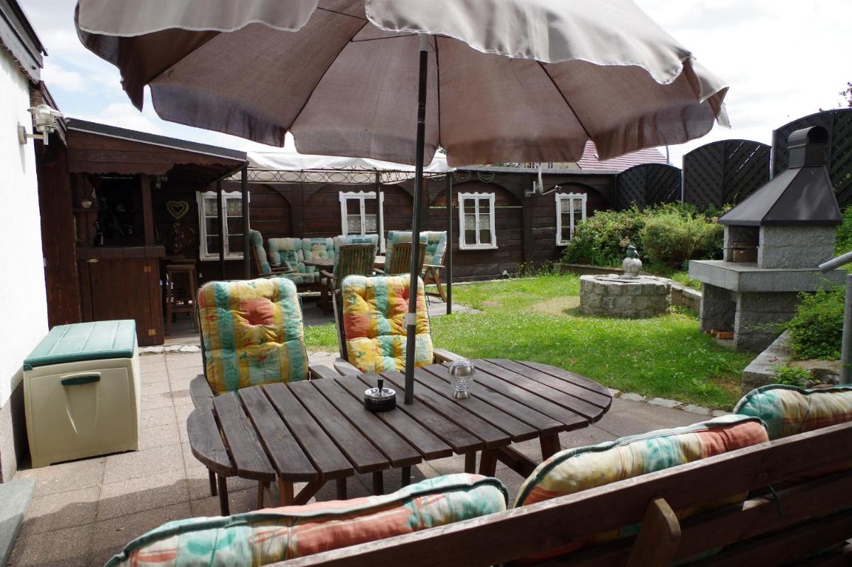 Gästehaus Gaens - Ferienzimmer - Housity