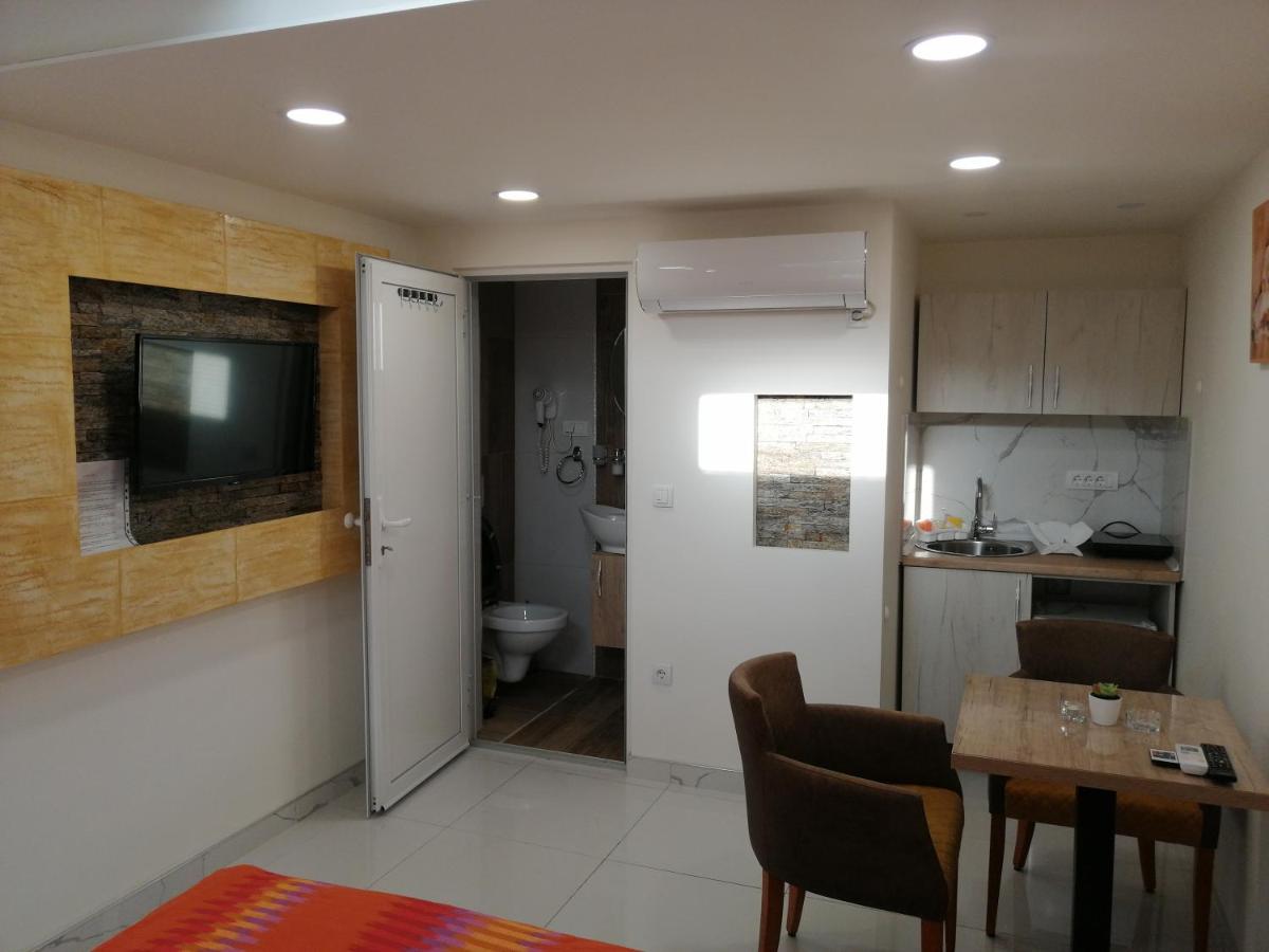 Vila Violeta - Housity