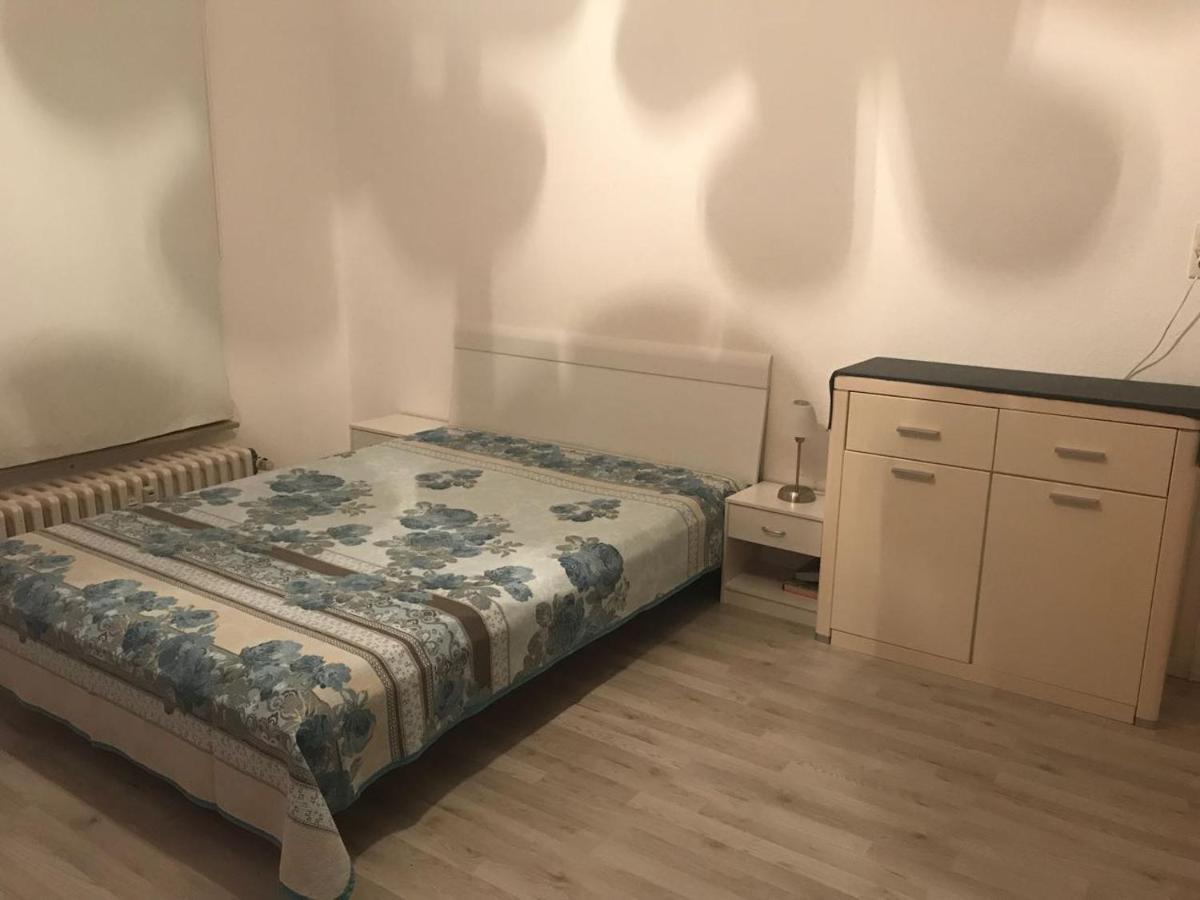 Suitetrails - Apartments und Messezimmer Room AgencyNürnbeg