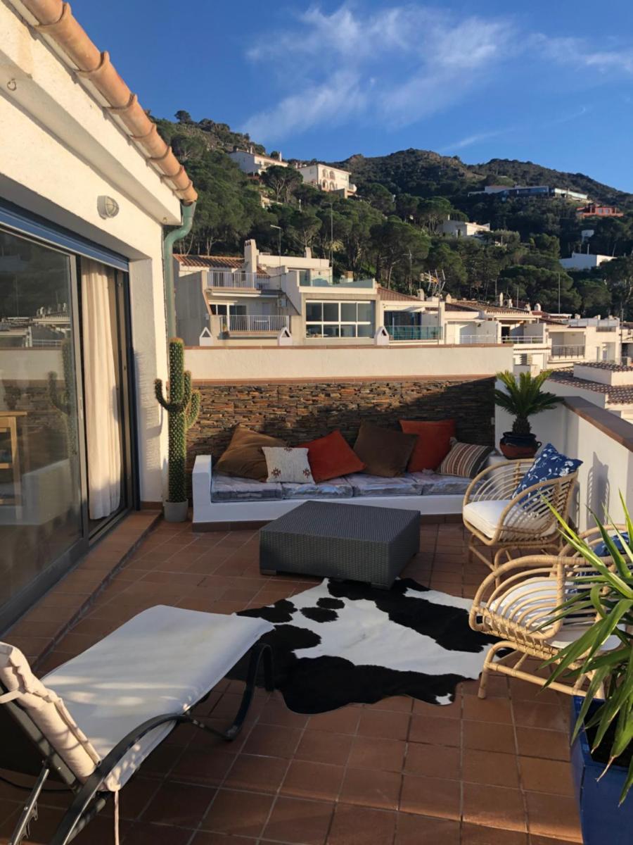 Big family house in the Center of el port de la selva - Housity
