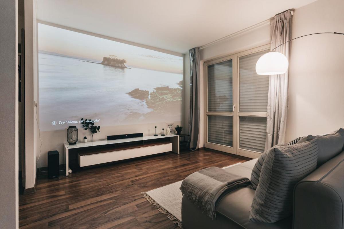 Suitetrails - Modernes Apartment mit Heimkino in Dresden