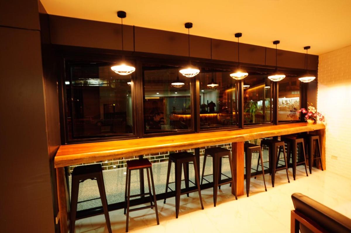Windsor Hotel - Housity
