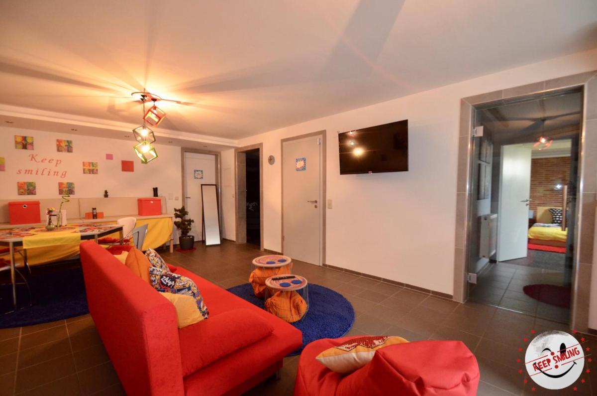 *TOP*POP ART STYLE*INFRAROT*NETFLIX*NESPRESSO* - Housity