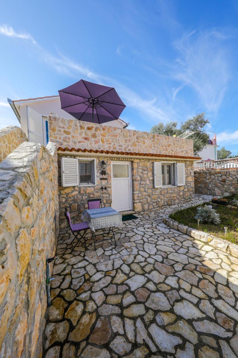 Holiday Home Ana - Housity