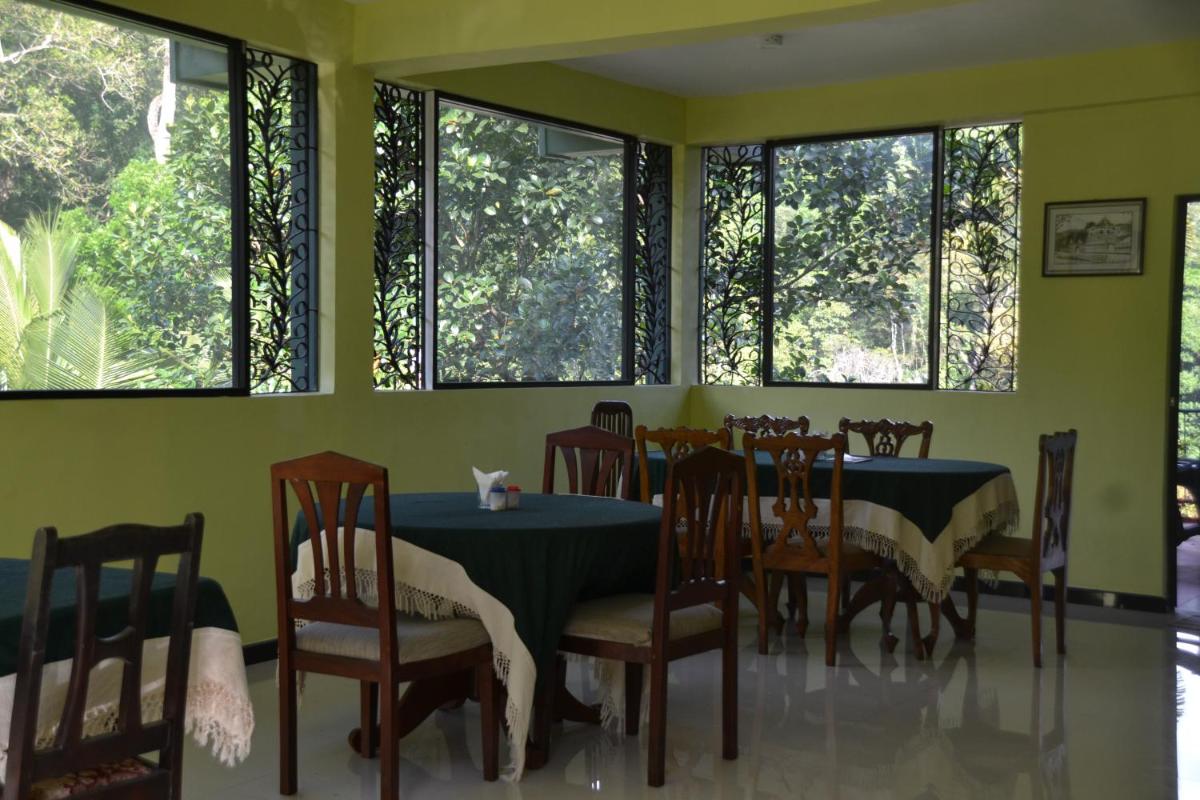 Green Woods - Housity