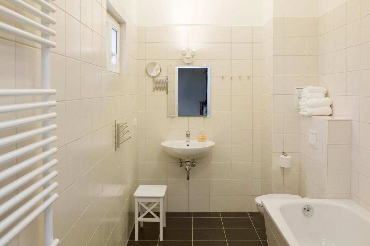 Kulturgasthof Alte Reederei - Housity