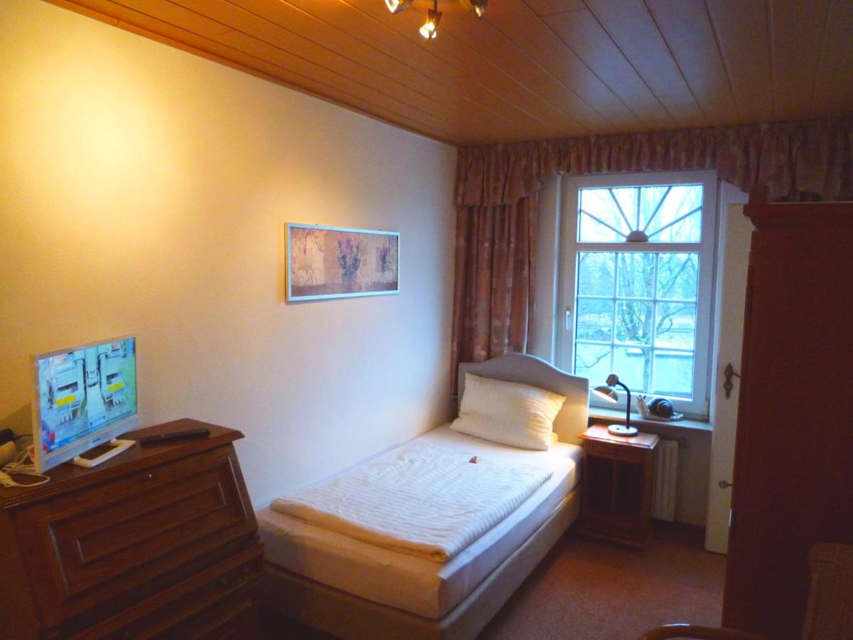 Hotel Alt-Lennep - Housity