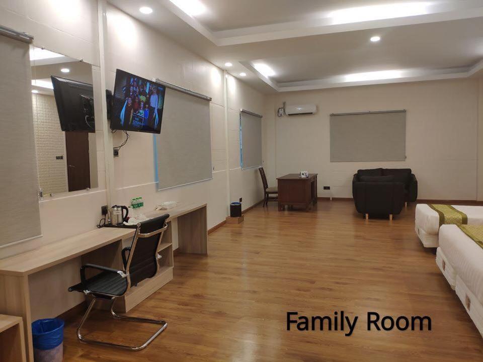 Serene Valley Hotel - Housity