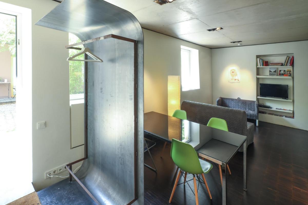 ART_is(t) House - an unique design experience - Housity