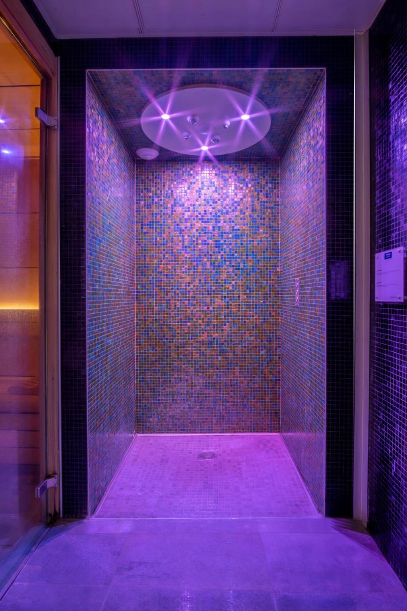 Un ou plusieurs lits dans un hébergement de l'établissement Kyriad Prestige Lyon Est - Saint Priest Eurexpo Hotel and SPA