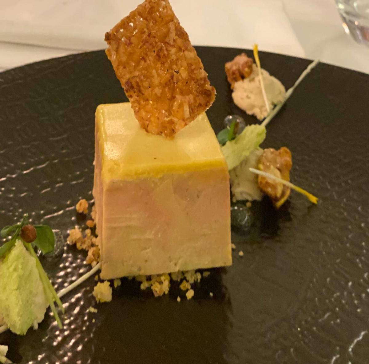 Nourriture dans l'hôtel ou à proximité