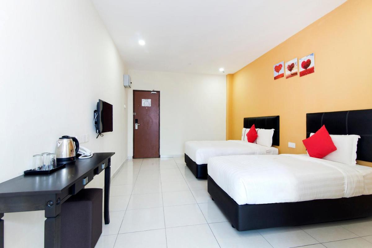 Central Hotel - Housity