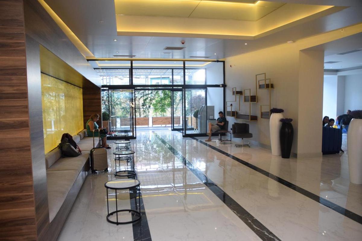 Suitetrails - Studio in Orbi City