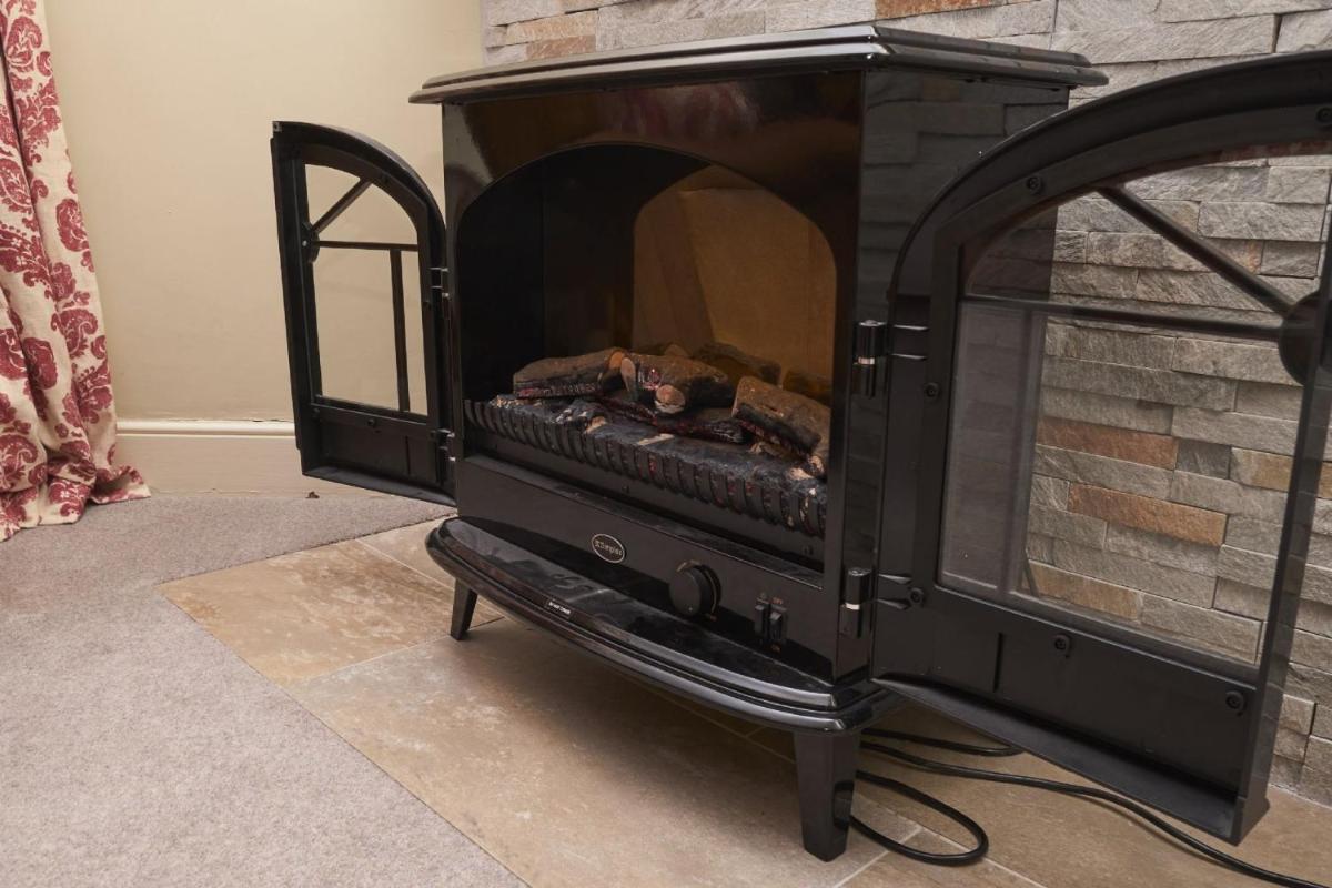 Bakers Rest ideal for 2 families centrally located in Grasmere with walks from the door - Housity