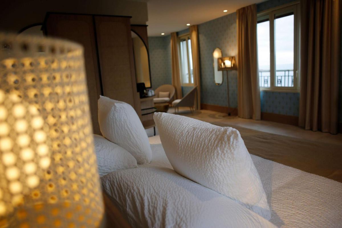 Coin salon dans l'établissement Splendid Hôtel & Spa