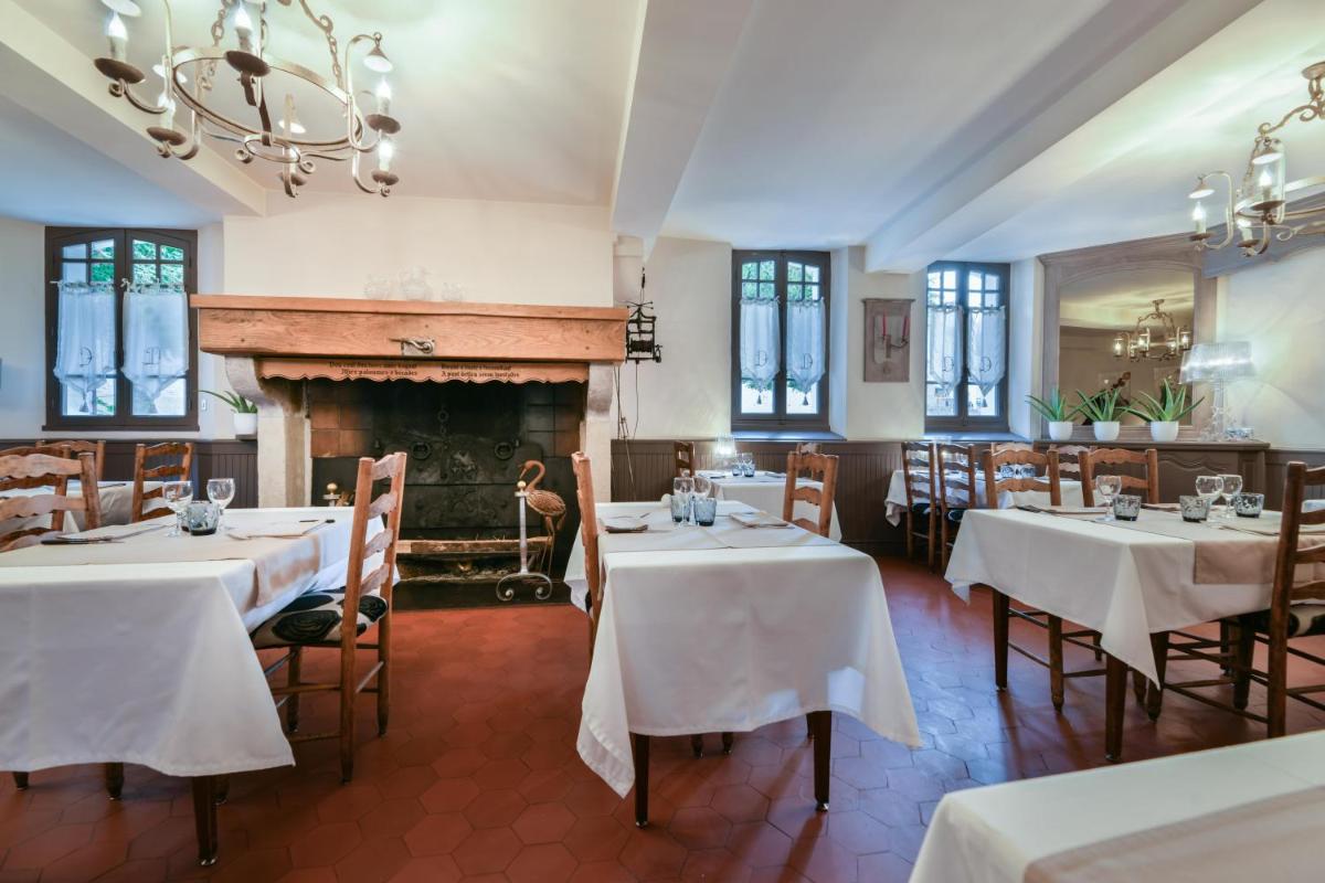 Logis Hôtel le Commerce- Darracq - Housity