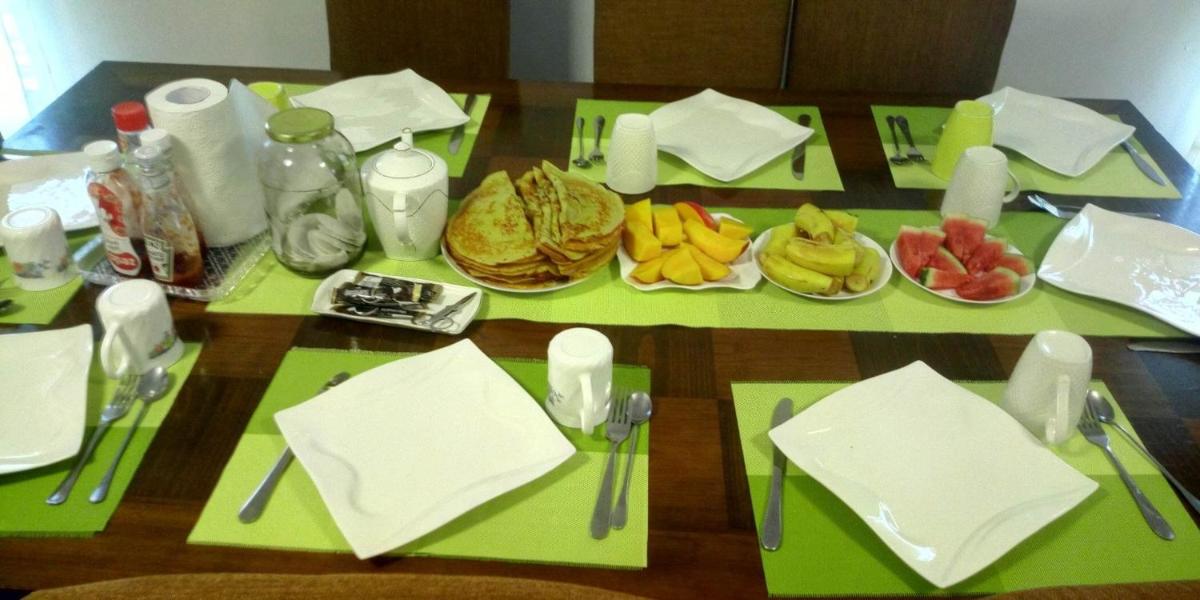 Kenya Inn - Housity
