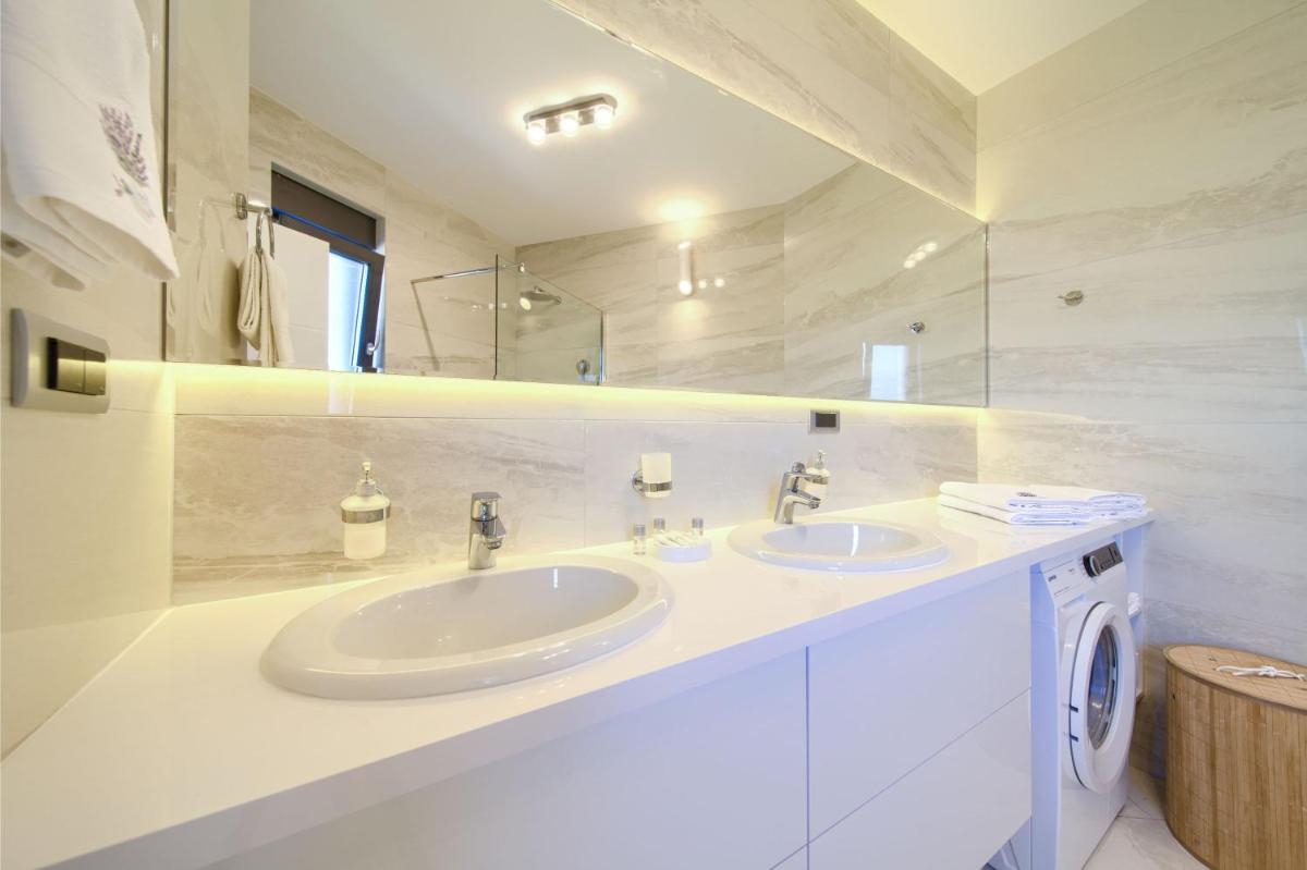 Villa ELA - Town Krk - Housity