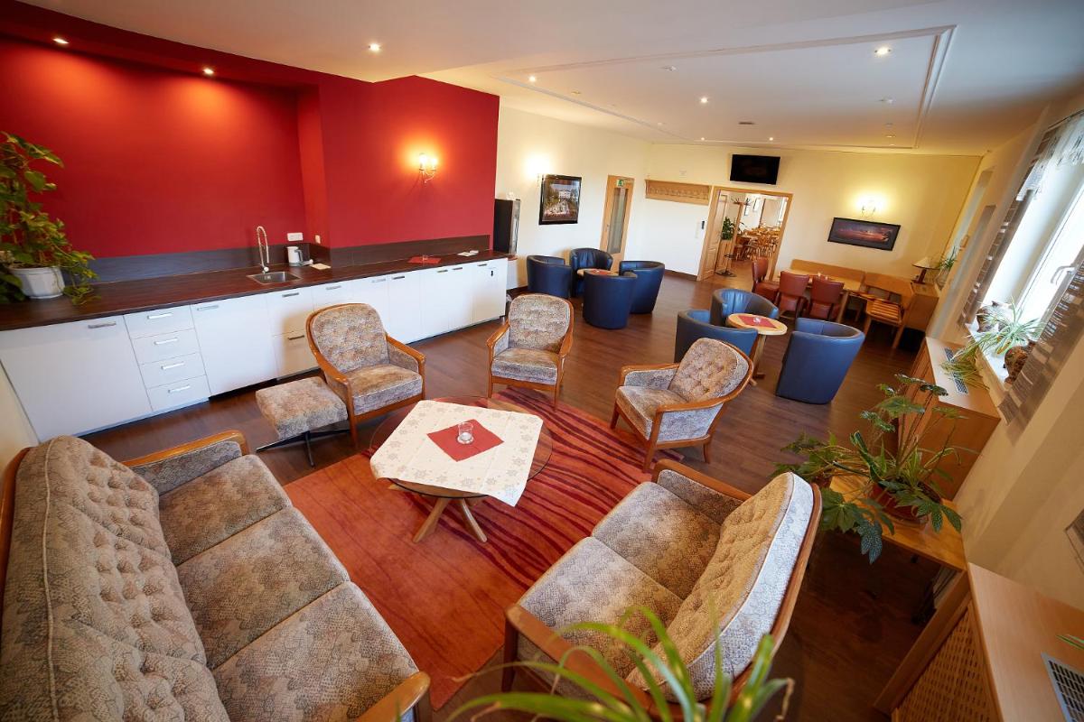 Berghotel Tambach - Housity