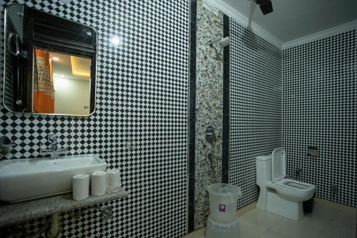 Yes Boss By Backpackers Heaven RIGHT IN CENTRE OF NEW DELHI - Housity