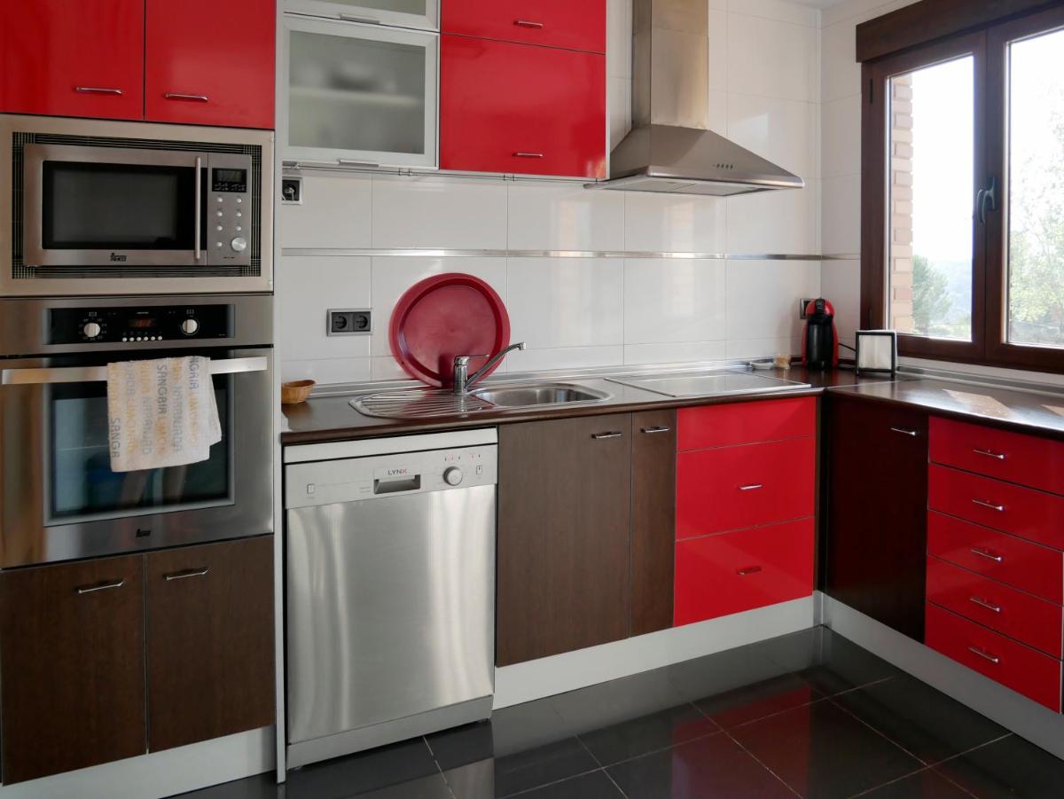 Casa Rural Mirando a Gredos - Housity