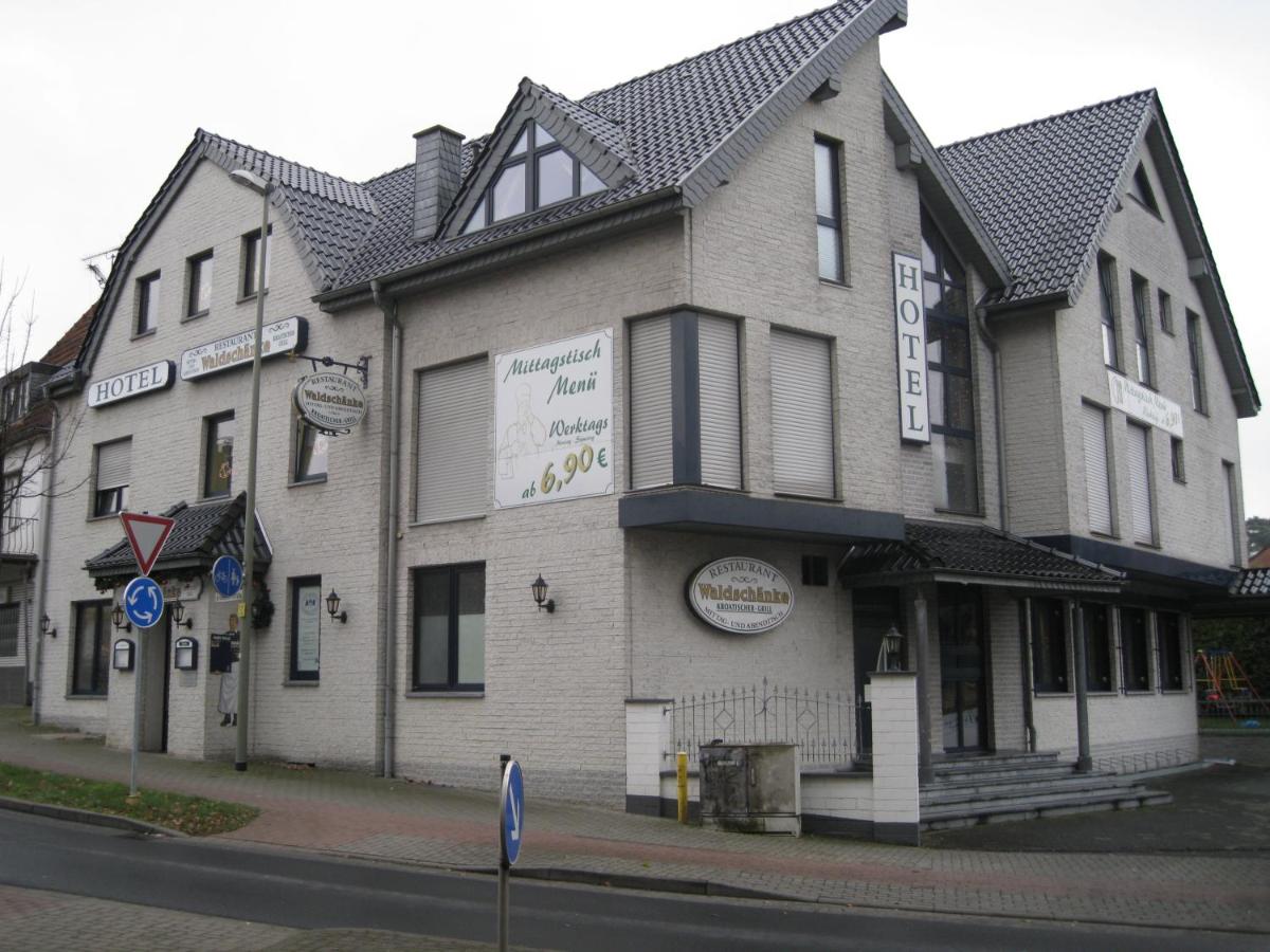 Hotel Restaurant "Waldschänke" - Housity