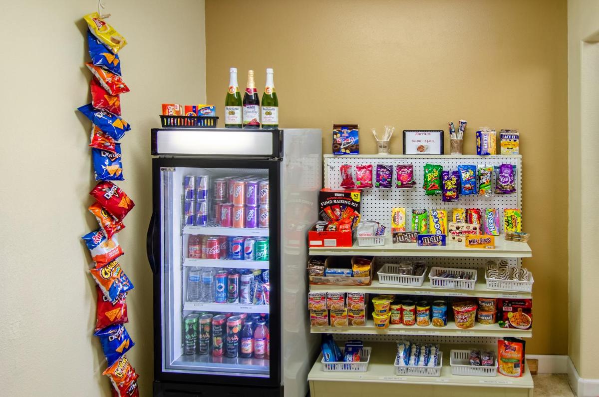 Americas Best Value Inn & Suites Ft Collins E at I-25 - Housity